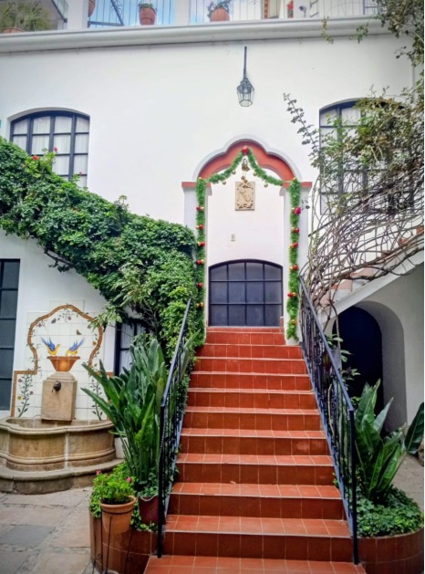 Ceremonia y Tradición: La Esencia de las Fiestas de Fin de Año en Sucre